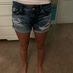 American Eagle denim distressed shorts size 4